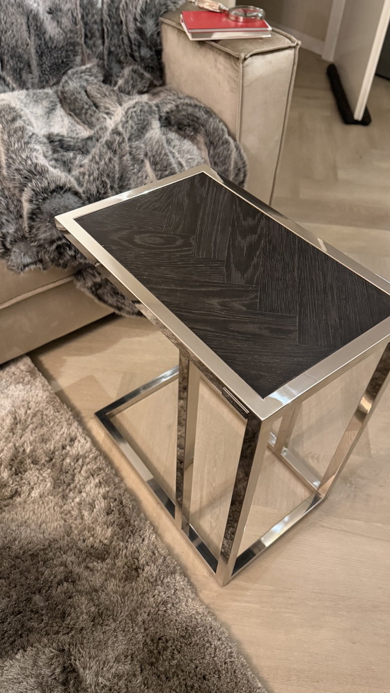 Image 1 of Richmond Interiors Beistelltisch – Luxuriöses Designobjekt