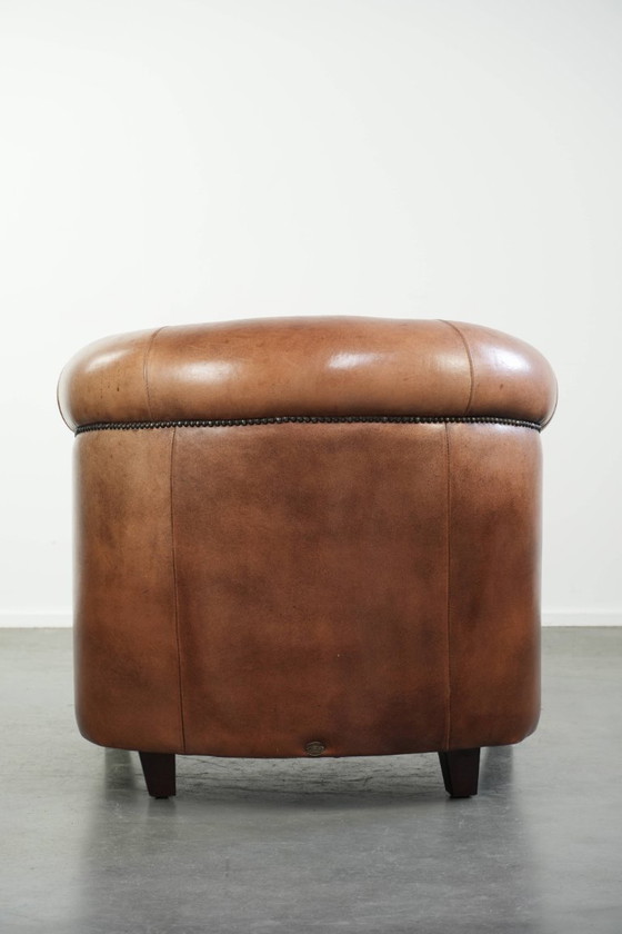 Image 1 of Mooie vintage schapenleren clubfauteuil in Engelse stijl met prachtige diepe kleuren