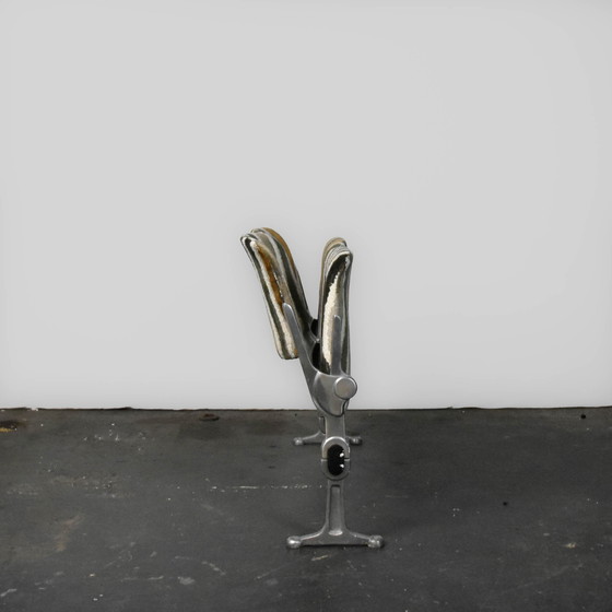 Image 1 of Bank im Warteraum