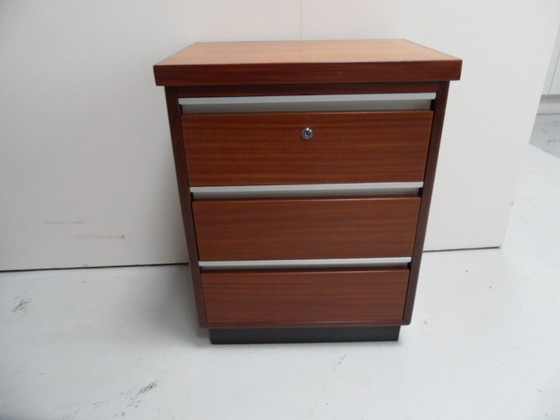 Mid Century Set Van 2 Mahoniehouten Ladekasten – Wood (photo 10 of 12)