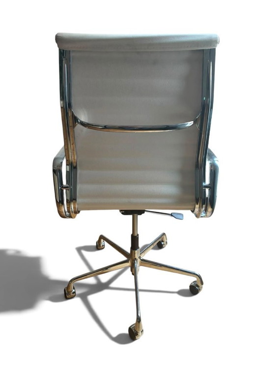 Authentieke Eames EA 119 bureaustoel voor Herman Miller/Vitra - wit leer (jaren 70) – Fauteuils, Leather (photo 4 of 17)