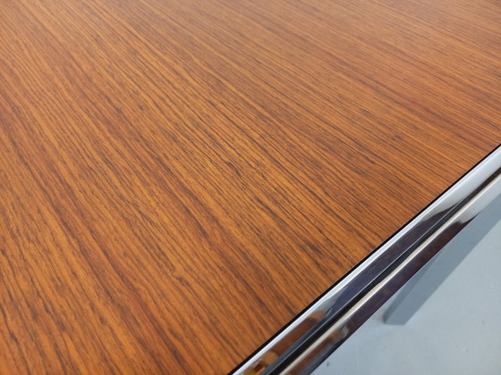 Image 1 of Tavolo da pranzo quadrato vintage Pierre Paulin in palissandro e metallo cromato degli anni '70