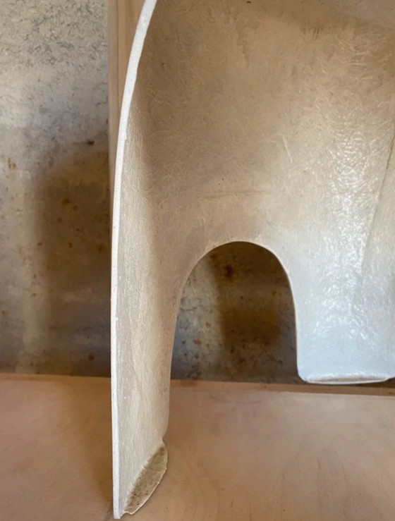 Fiberglass Seat 60s – Stools, Polyester (photo 9 of 9)
