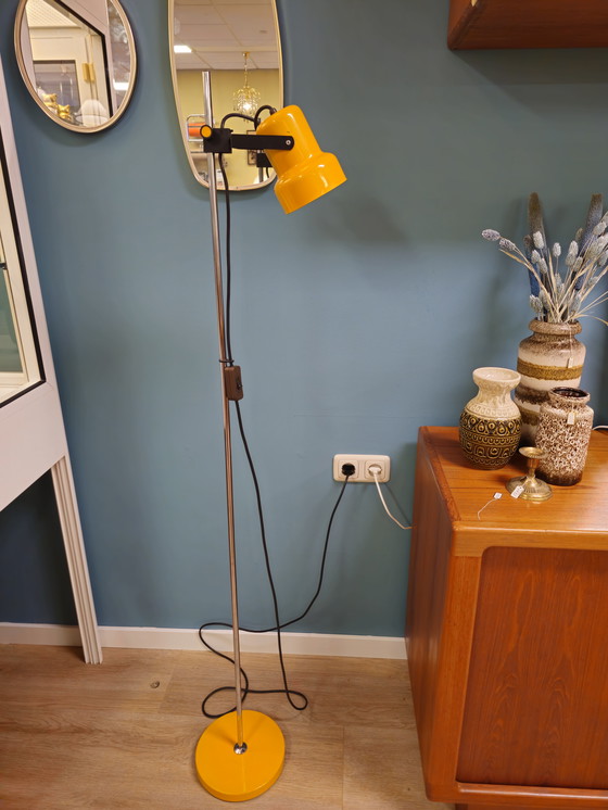Image 1 of Lampadaire Vintage Lampadaire Jaune Ajustable