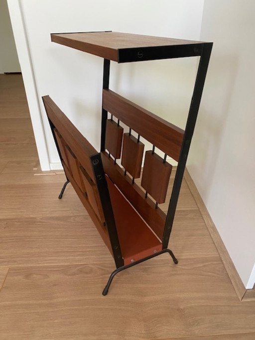 Scandinavisch design jaren 60 lectuurmand / bijzettafel teak