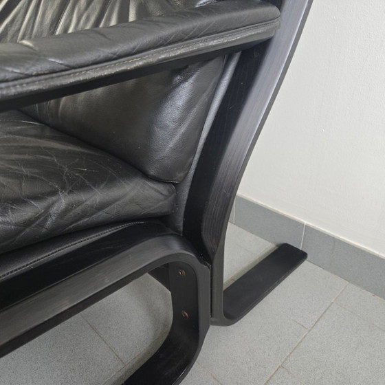 Image 1 of SOFA CANAPE SCANDINAVE 2 PLACES 1970 VINTAGE EN CUIR NOIR & BOIS COURBE 70S 1970