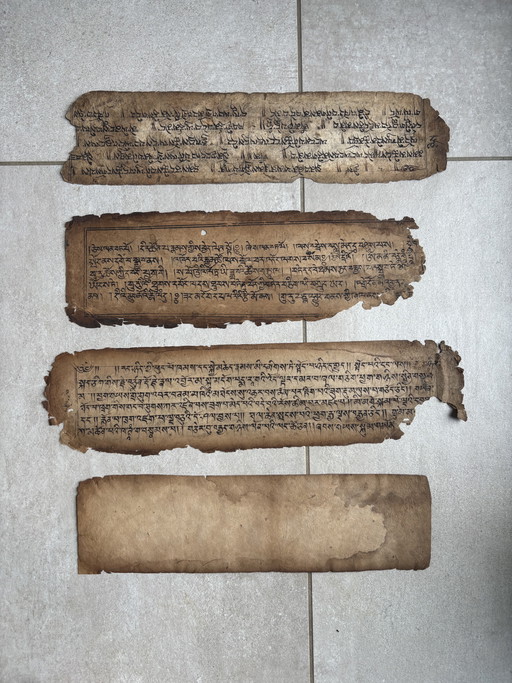 Antico manoscritto buddista tibetano, XVIII-XIX secolo - frammenti autentici su carta fatta a mano