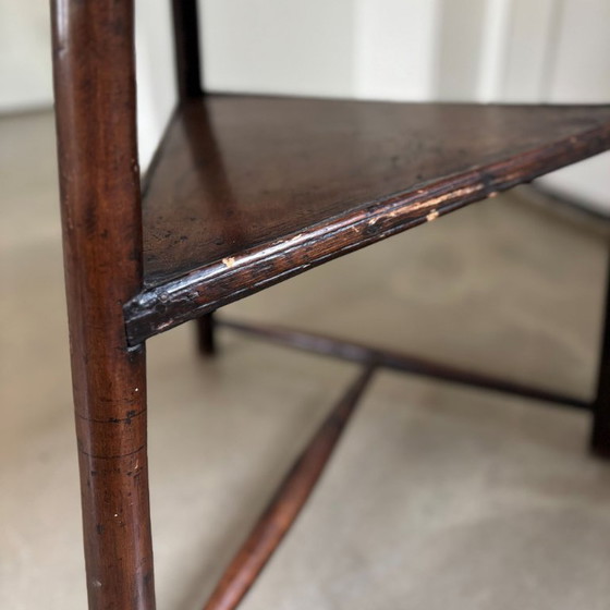 Image 1 of Antique wooden tripod table, shaped as a so-called ‘Cricked table’. Late 18th century