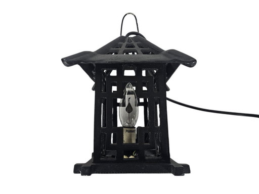 Massive - Japanese Pagoda Lantern - Tōrō - Massive - cast iron - Belgium - 90's