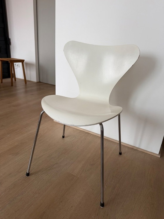 6x Sedie Originali Fritz Hansen Serie 7 (1989), Arne Jacobsen, Sedie da pranzo, Legno, Cromo, Bianco (foto 2 di 12)