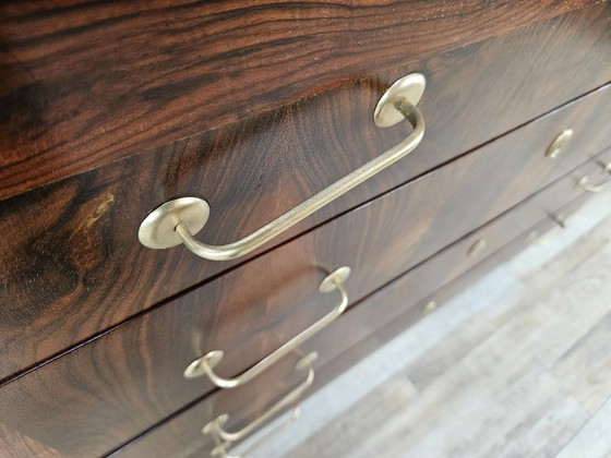 Image 1 of Art Deco commode in mahonie en roze esdoorn met spiegelblad.