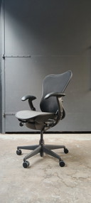 Herman Miller Mirra 2 vintage design ergonomische bureaustoel