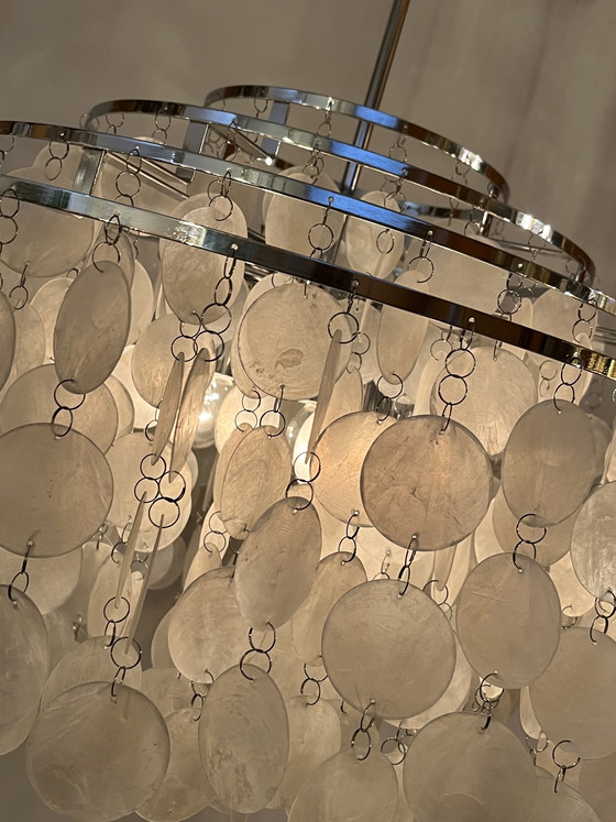 Image 1 of Suspension vintage en nacre et opaline, lustre