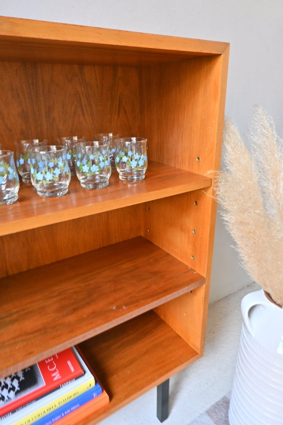 Image 1 of Libreria vintage – impiallacciatura in teak, stile metà secolo