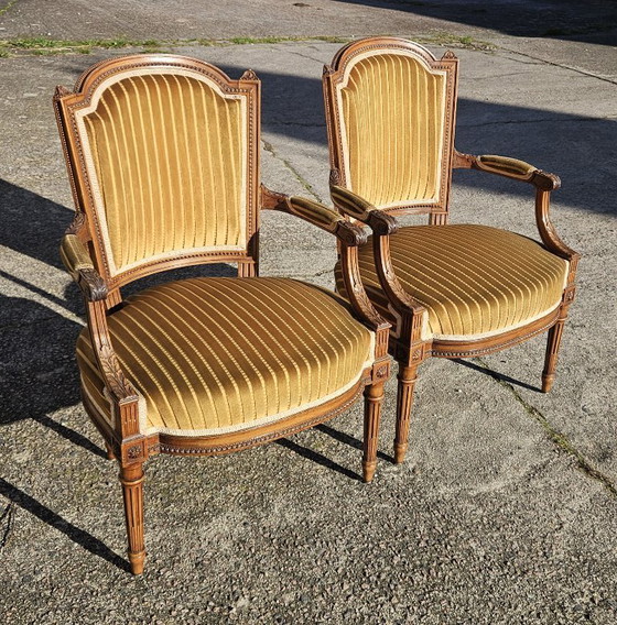 Image 1 of Zwei französische antike Sessel – Massivholz-Loungesessel – Stil Claude Sené – Louis XVI. – Ende des 20. Jahrhunderts