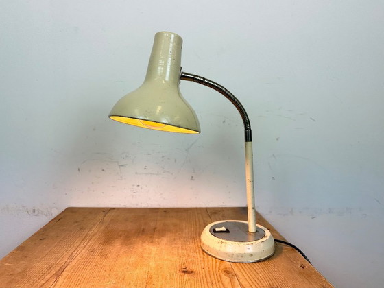Image 1 of Beige Industrial Gooseneck Table Lamp, 1960s