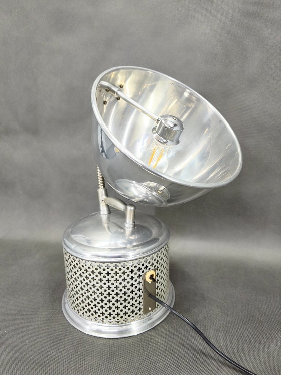 Image 1 of Lampe solaire médicale industrielle Bauhaus, lampe de table, Tchécoslovaquie des années 1930