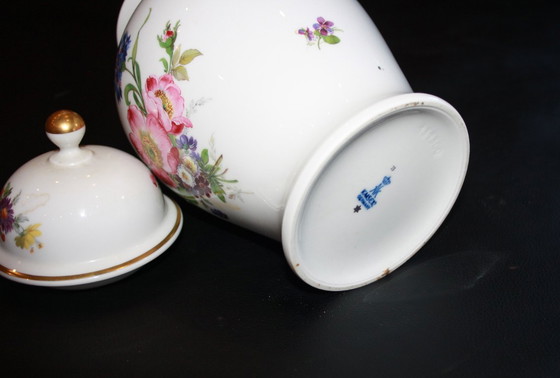 Image 1 of Fine floor vase by Kaiser Porzellan Porcelana with lid - hand-painted - top condition