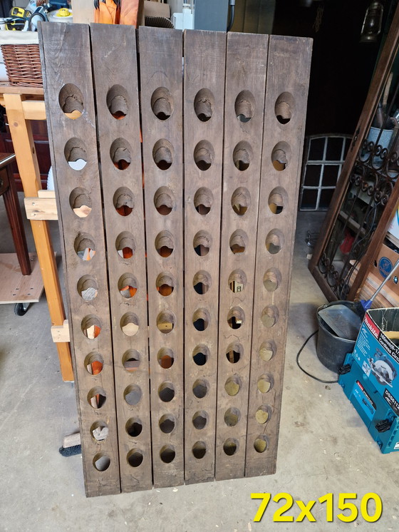 Image 1 of Wunderschönes altes Weinregal aus Holz für 60 Flaschen