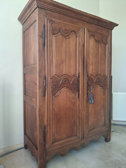 Mobiletto in rovere della fine del XVIII secolo