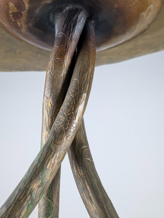 Image 1 of Mesa japonesa Art Nouveau de la década de 1920, de bronce y latón con motivo de libélula.