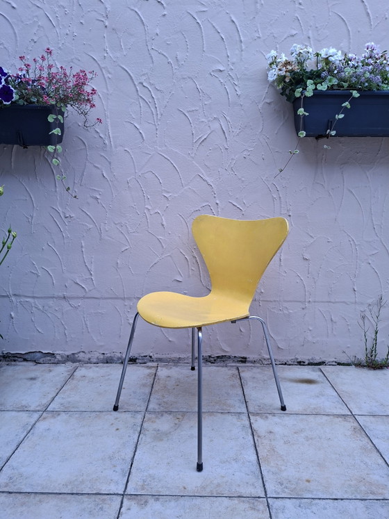 Image 1 of Vlinderstoel Arne Jacobsen Fritz Hansen