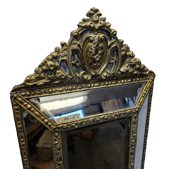 Splendido specchio francese a cuscino del XIX secolo, riccamente decorato. – Brass (photo 3 of 7)