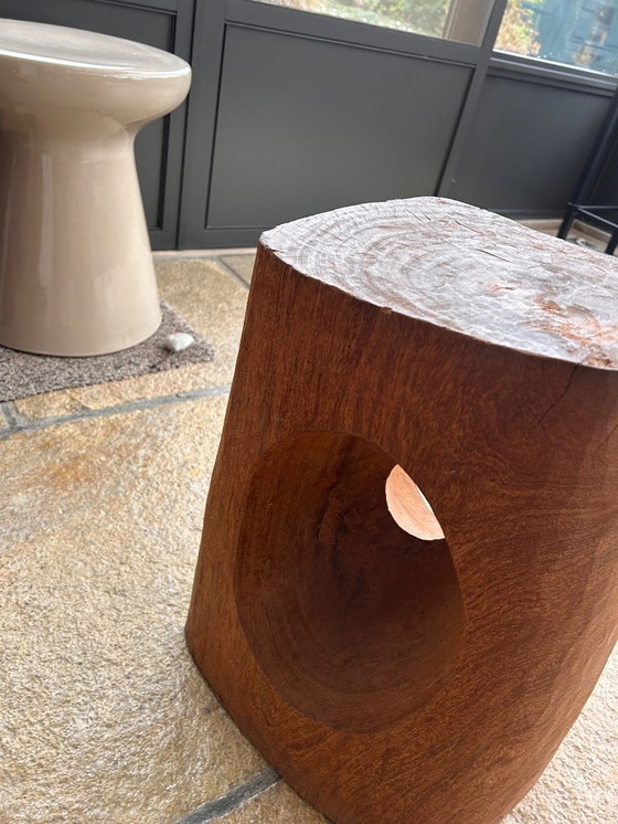 Image 1 of Bijzettafel in hout