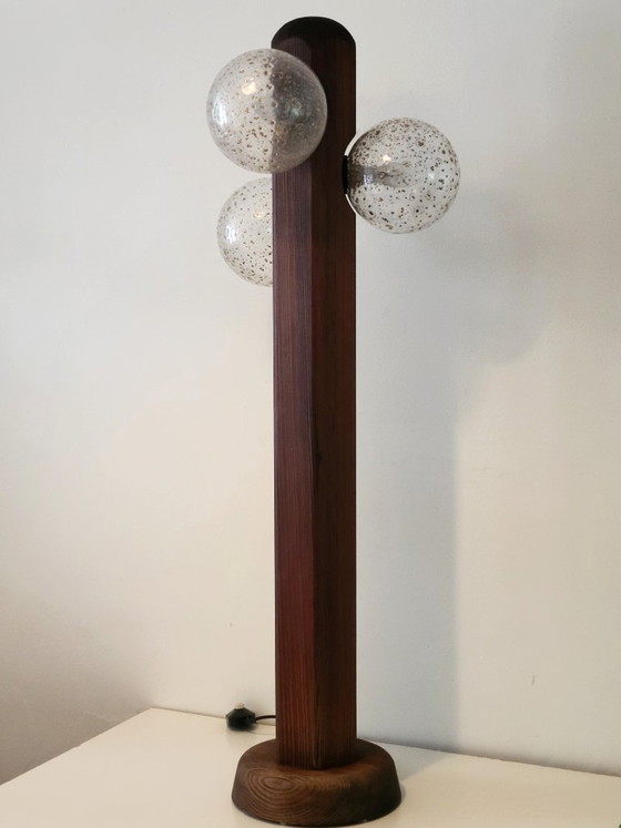 Hustadt Leuchten Brutalist floor lamp with three glass spheres, Table lamps, Wood, Brown, Vintage (photo 6 of 11)