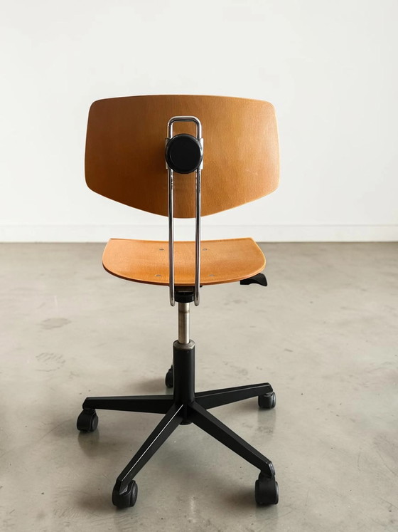Vintage gevormde multiplex Draaistoel | Minimalistische Studio Stoel | Mid Century Modern Kantoor | Design (photo 4 of 11)