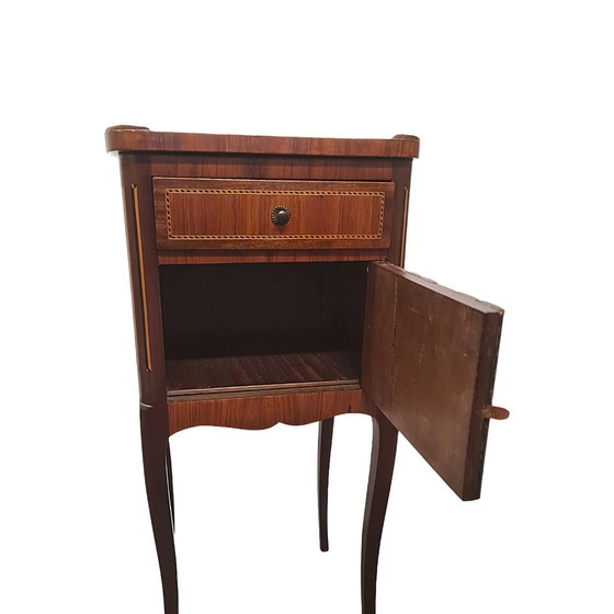 Image 1 of Ancienne table de nuit française de style Louis XVI, vers 1900