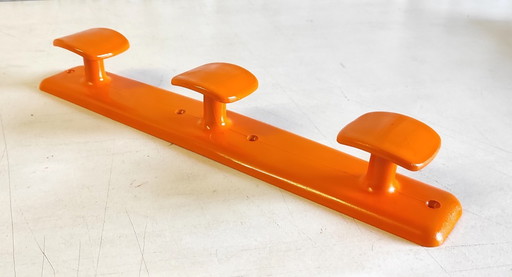 Orange Syla coat rack - 1970s