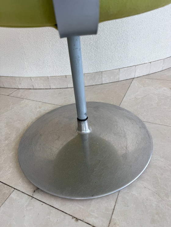 Image 1 of 4 sedie Artifort Little Tulip. Da rivestire.