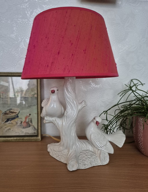 Vintage Hollywood Regency Italiaanse keramiek tafellamp duiven op boomstam 