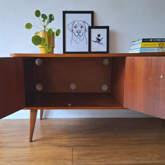 Image 1 of vintage dressoir