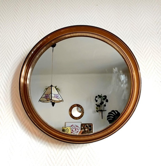 Image 1 of Miroir rond 40cm en plexiglas Gilac 1970 