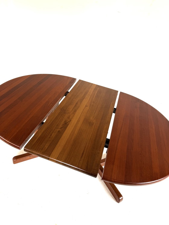 Image 1 of Vintage extendable Danish teak dining table '70s