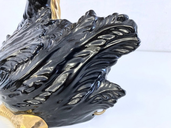 Image 1 of Lámpara de mesa de cerámica esculpida con forma de cisne de Ceramiche Zanotto, Bassano.