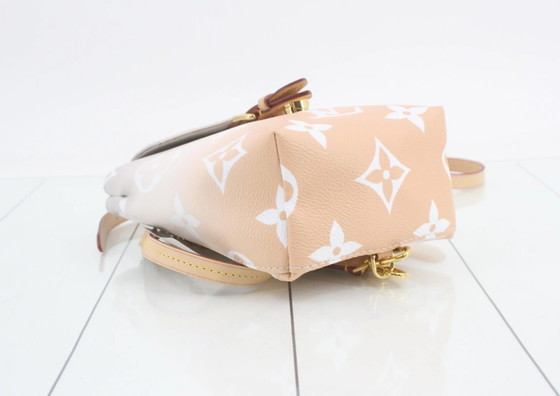 Sac à dos Tiny Louis Vuitton – Sacs a dos, Cuir, Toile (photo 5 of 14)