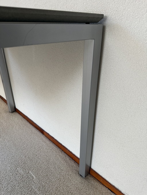 Tavolo Metaform modello S16, piano in Pietra Serena 20mm