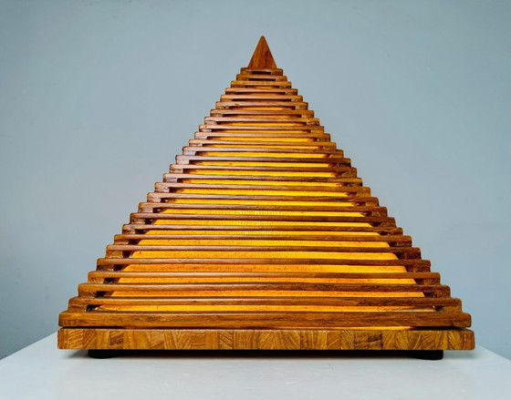 Image 1 of Lampada da tavolo a piramide in teak, Italia, anni '70