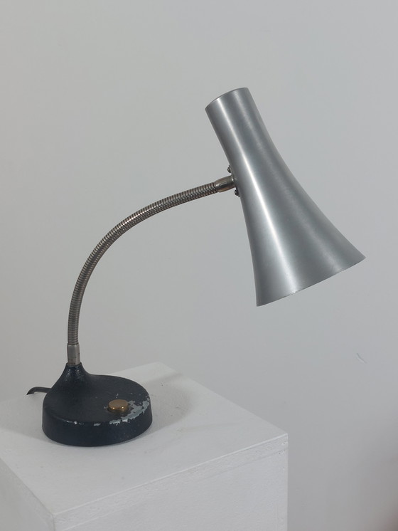 Image 1 of Lampada da tavolo vintage Hillebrand di metà secolo, lampada da scrivania a collo di cigno, finitura arricciata, anni '60