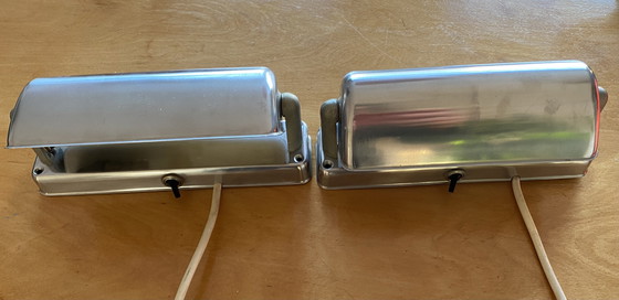 Image 1 of 2 wandlampjes verchroomd