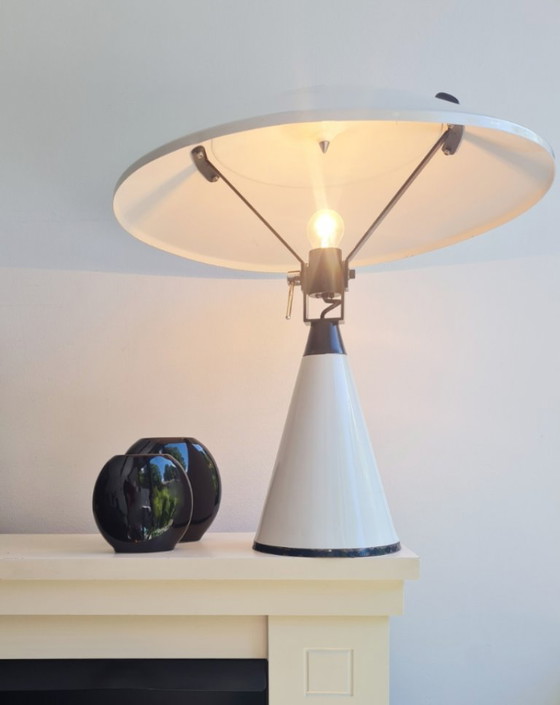 Image 1 of Vintage Elio Martinelli radar tafellamp, Italiaans design uit het ruimtetijdperk.