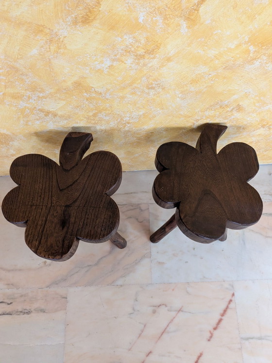 2 Antike Kleeblatt Hocker – Holz (photo 4 of 12)