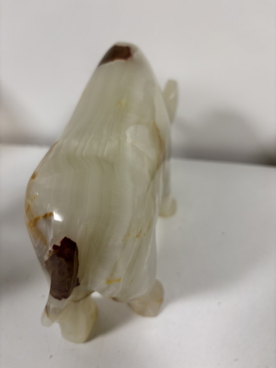 Image 1 of handgeslepen onyx beeldhouwwerk Stier