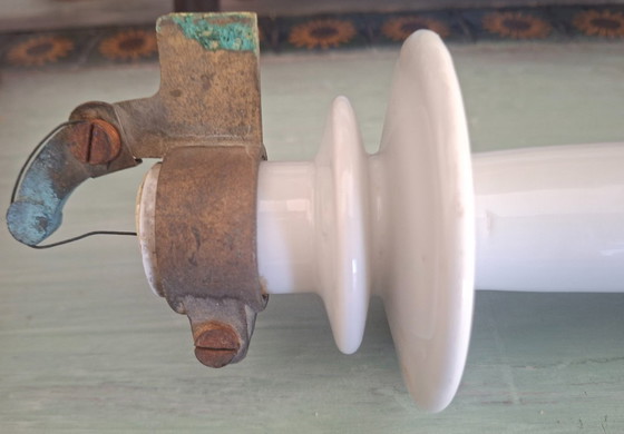 Image 1 of Grande zucca antica in porcellana industriale con elementi metallici – Isolatore elettrico decorativo vintage