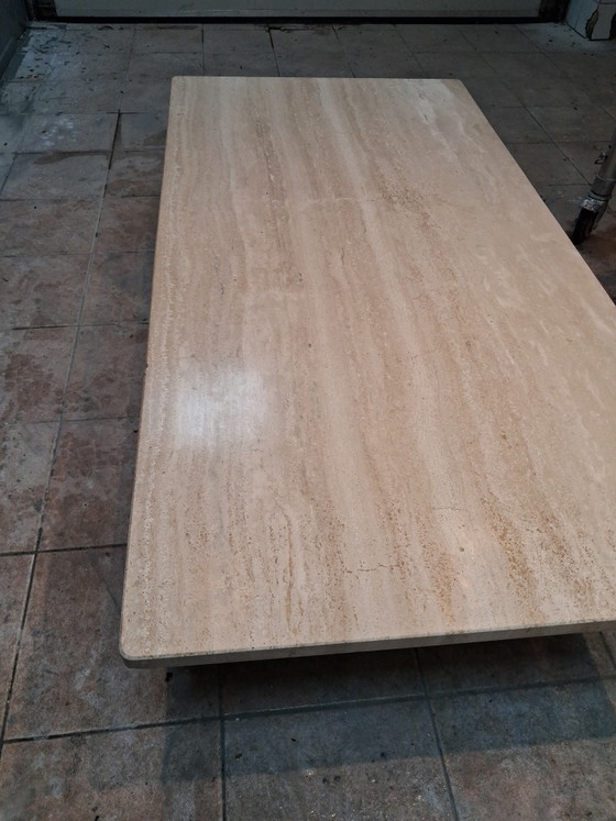 Image 1 of Mesa de centro monumental XL de travertino (80 x 160 cm), grosor de la tapa: 3 cm. Estilo Fratelli Mannelli.