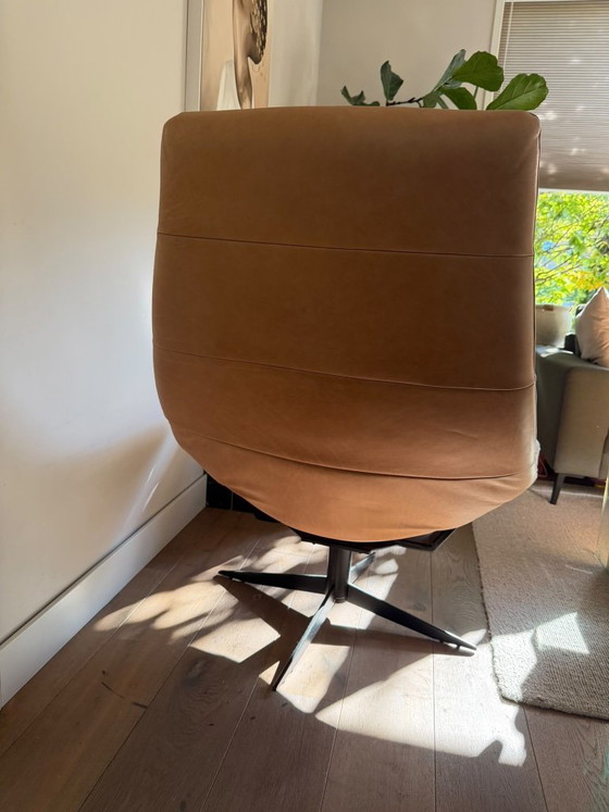Bodilson Turner – Sillones, Cuero, Metal (photo 7 of 8)