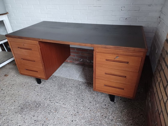 Bureau plat, années 60/70 – Bureaux, Wood (photo 3 of 7)